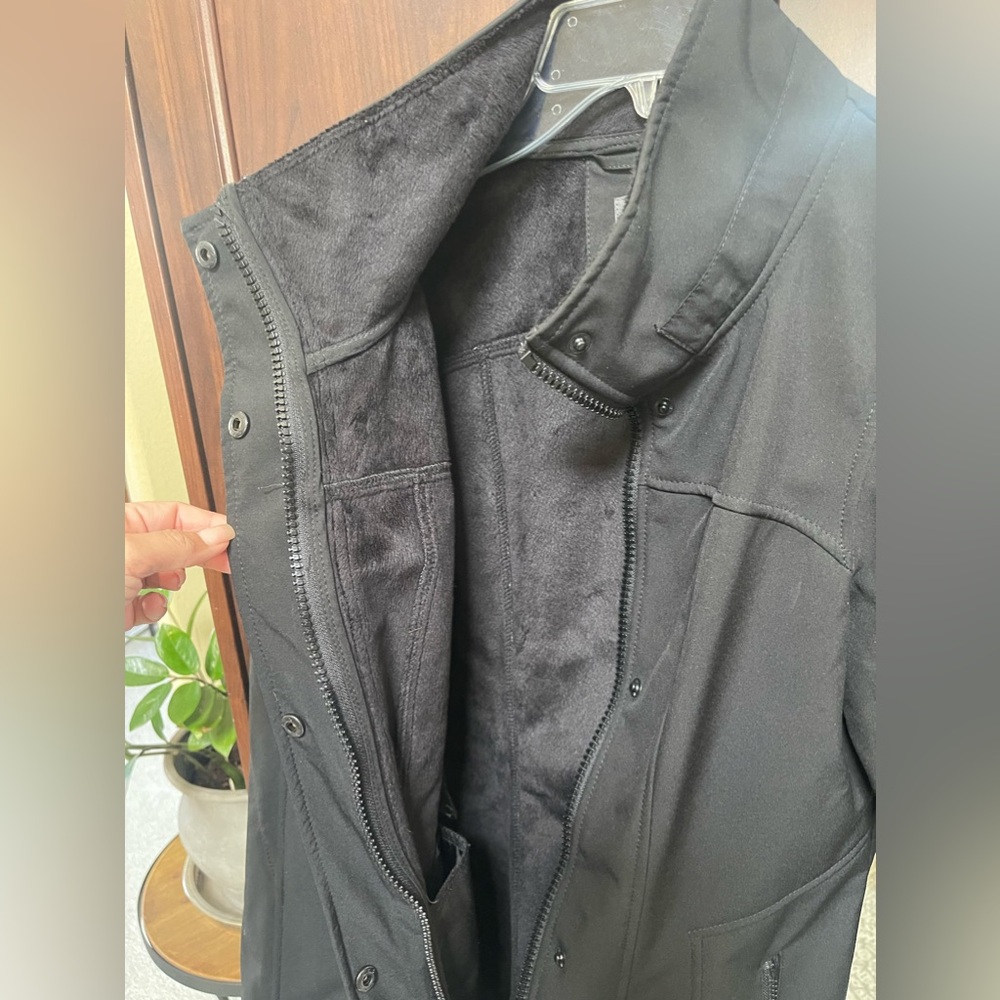 Black Jacket - Picture 4 of 6